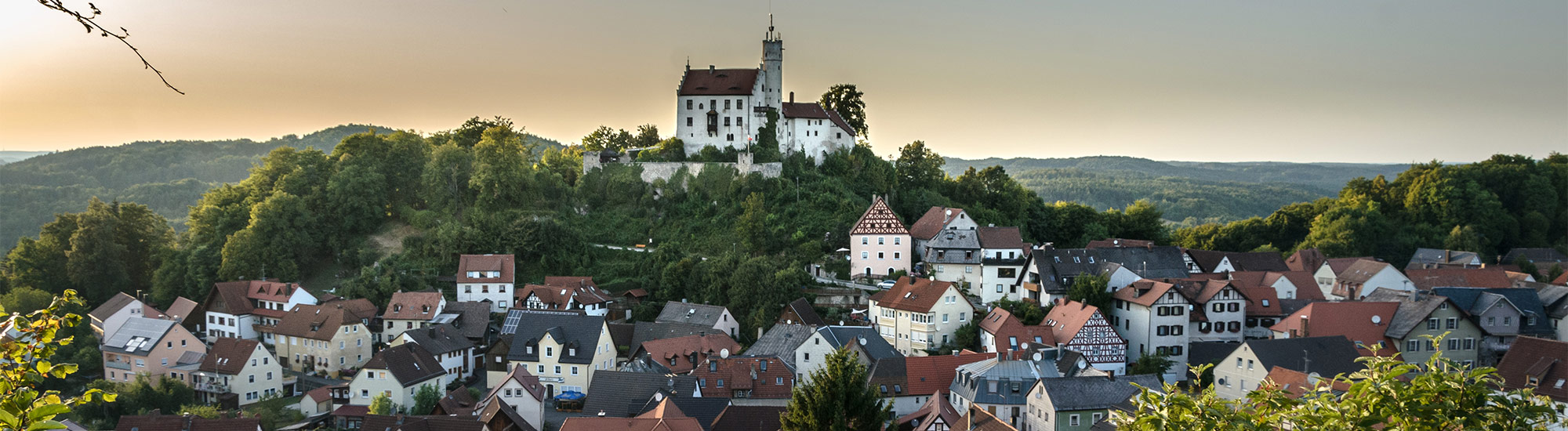 Burg Goessweinstein vom Gernerfels 1